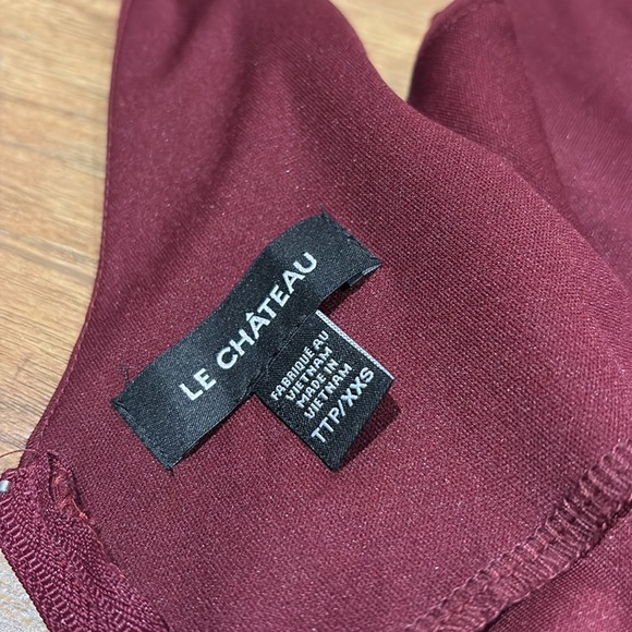 Le Chateau maroon angled hem skinny strap padded semi-formal dress size xxs - Picture 10 of 15